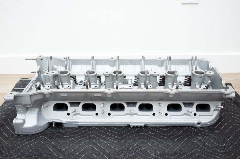 CYL-Remanufactured BMW M54 B30 B25 Cylinder Head