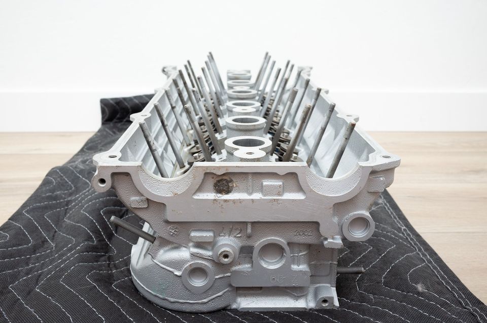 CYL-Remanufactured BMW M54 B30 B25 Cylinder Head